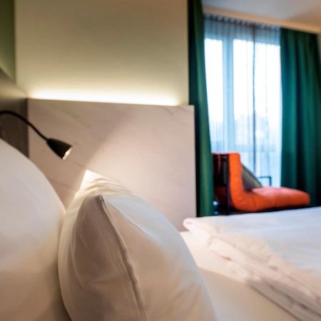Achat Hotel Stuttgart Airport Messe Exterior photo