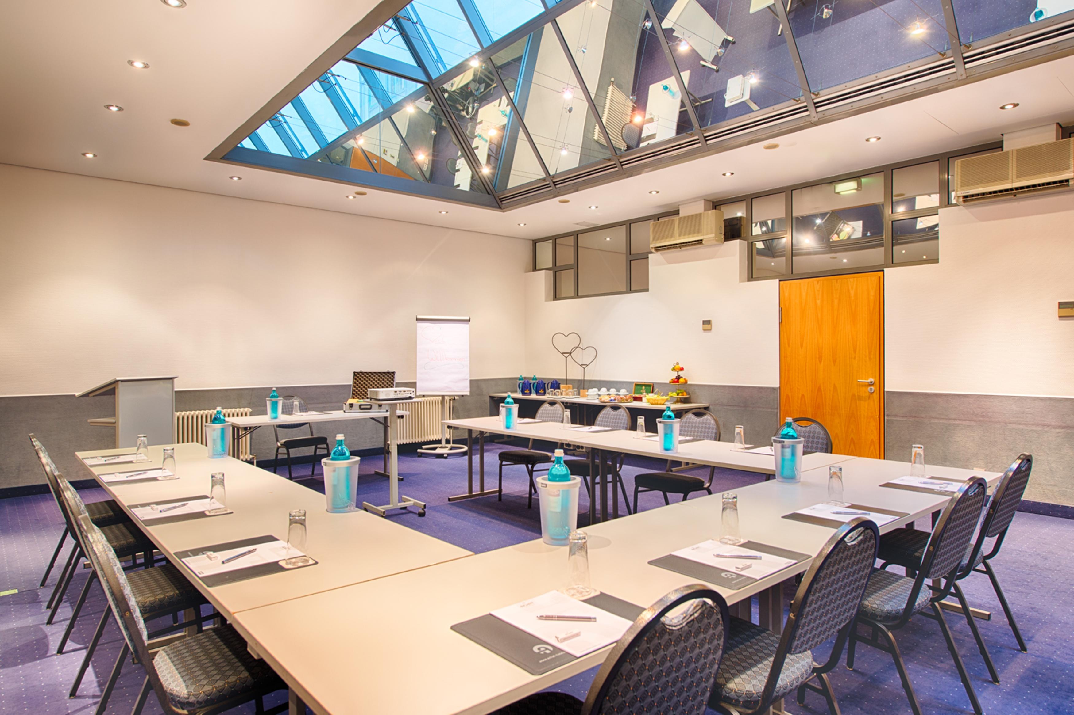 Achat Hotel Stuttgart Airport Messe Exterior photo