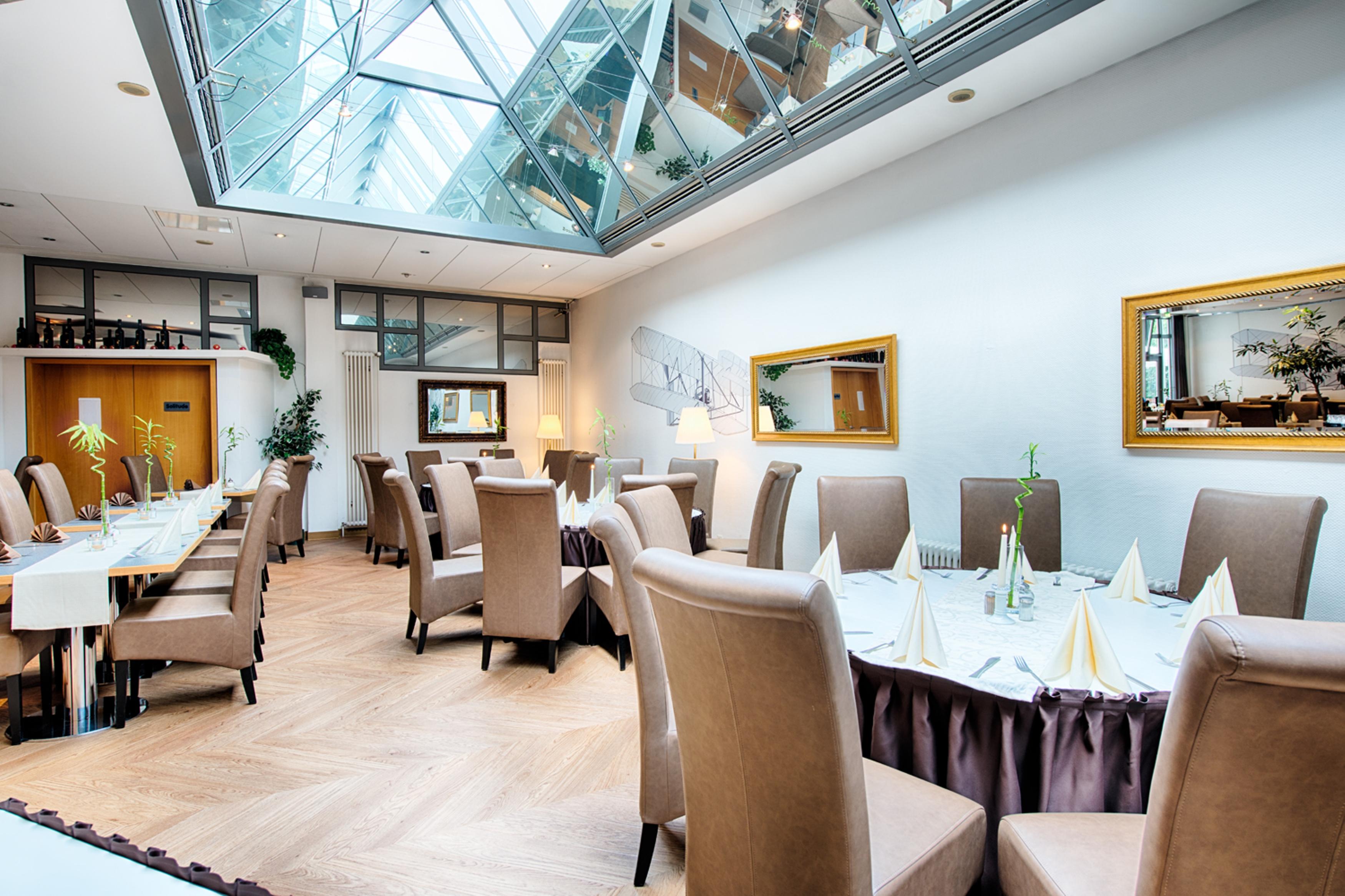 Achat Hotel Stuttgart Airport Messe Exterior photo