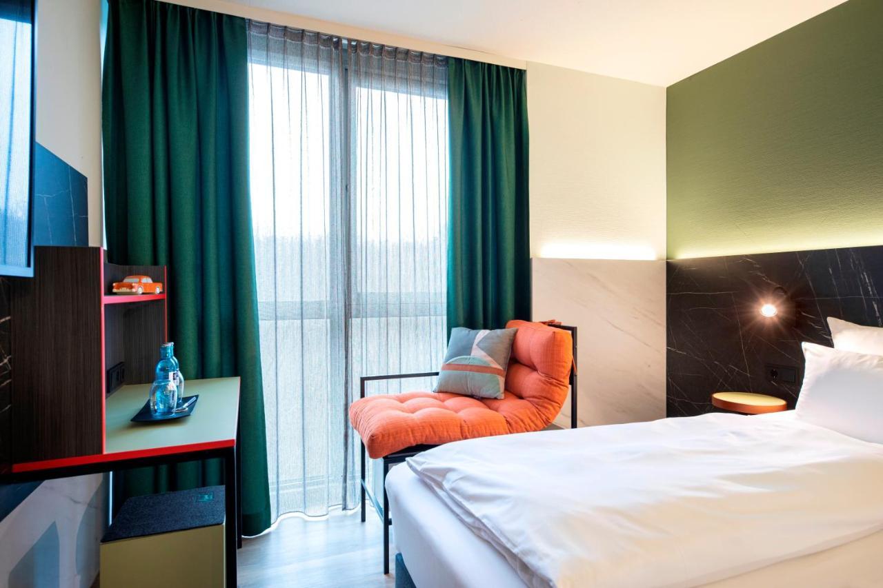Achat Hotel Stuttgart Airport Messe Exterior photo