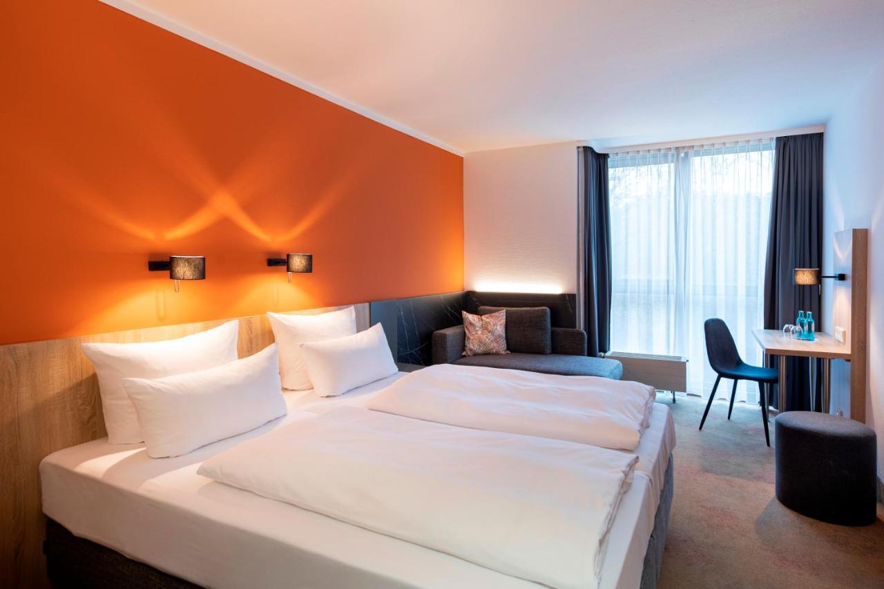 Achat Hotel Stuttgart Airport Messe Exterior photo